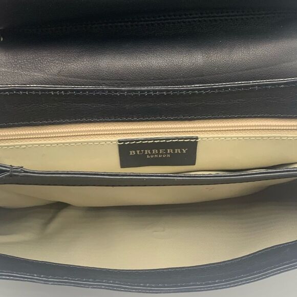 Auth Burberry Embossed Reptile Print Black Leather Horsebit Baguette Purse - Picture 5 of 6